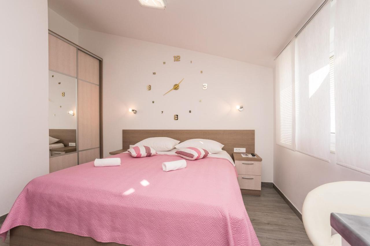 Apartments Maza 扎达尔 外观 照片
