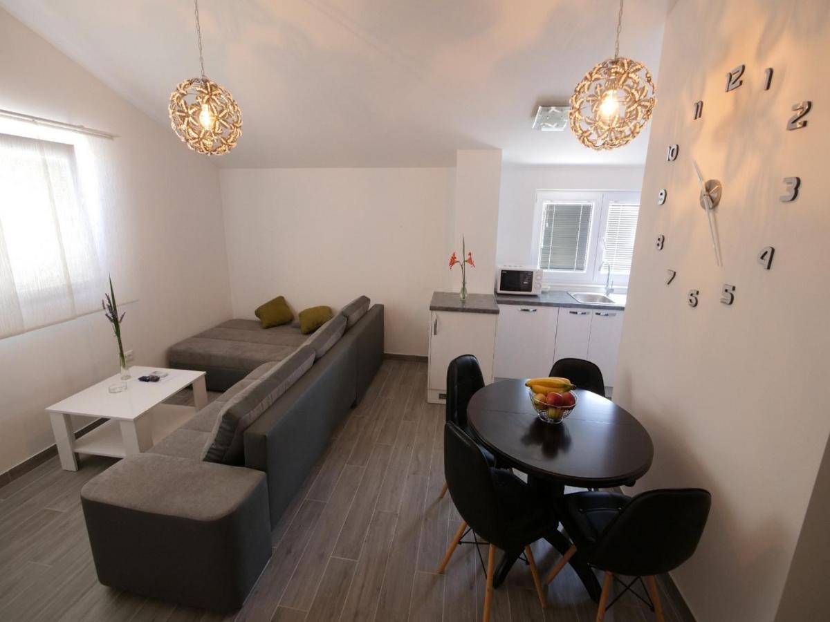 Apartments Maza 扎达尔 外观 照片