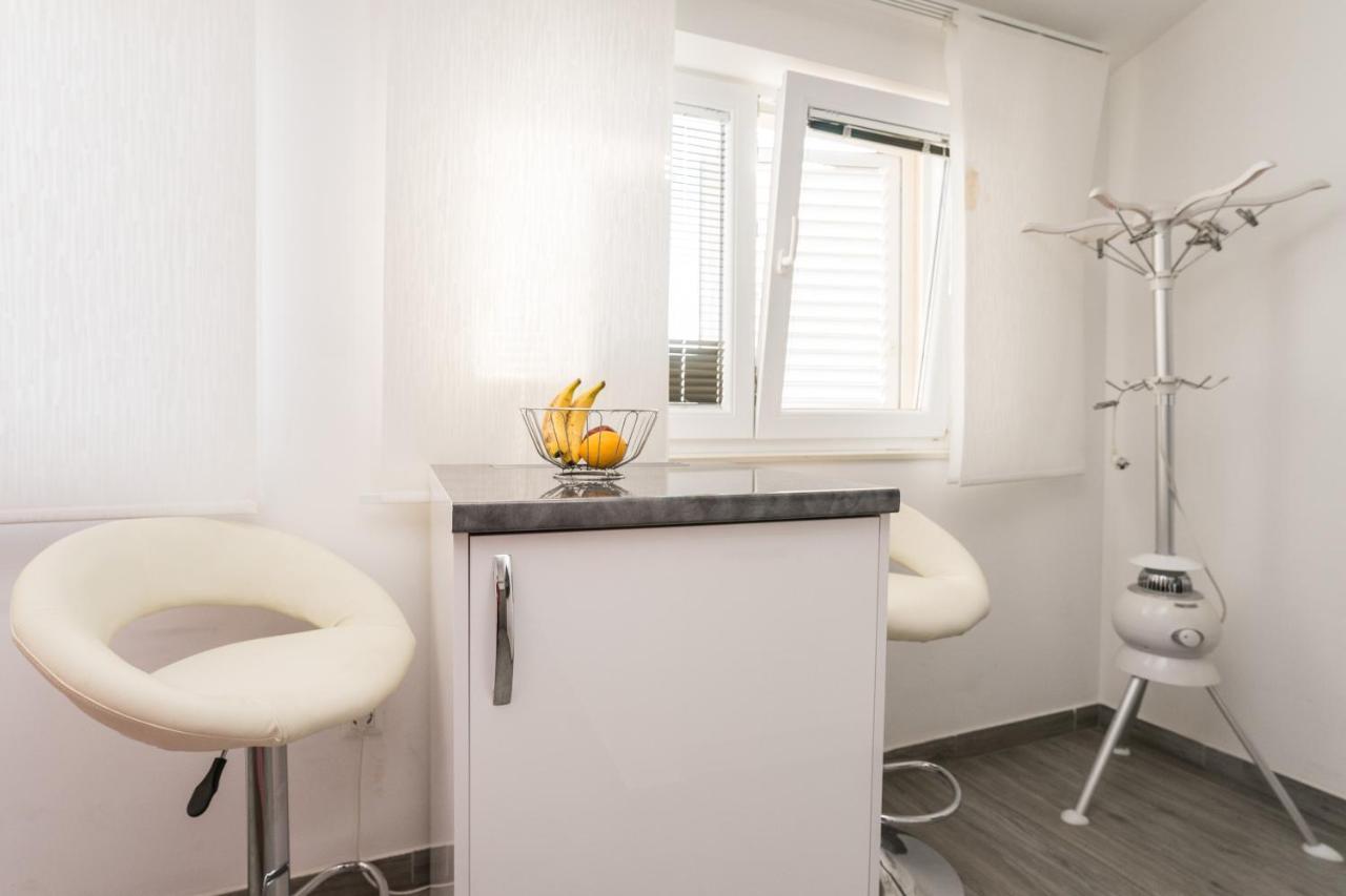 Apartments Maza 扎达尔 外观 照片