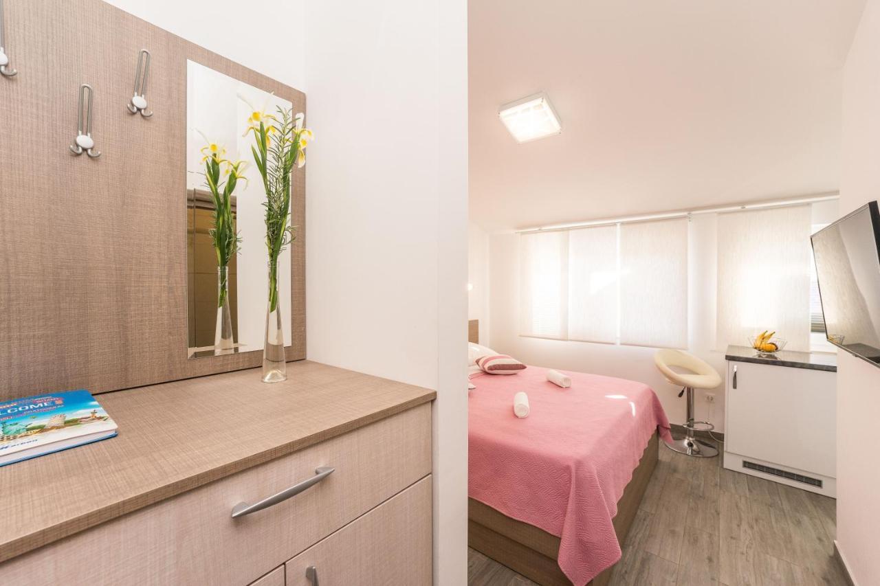 Apartments Maza 扎达尔 外观 照片
